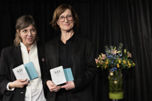 Johanna Hellgren och Maja Hjertzell. Foto: Lena Mangematin.